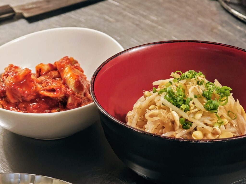 曙橋のヒロミヤ3号店のキムチ&ナムル