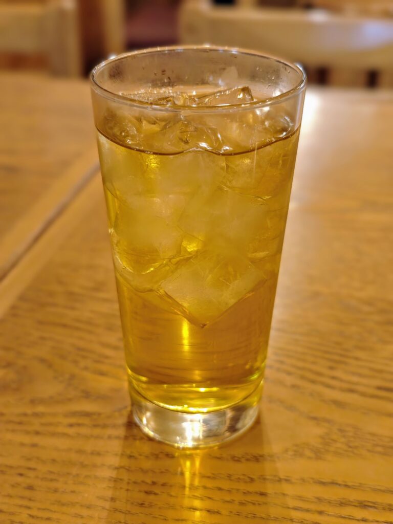 高円寺北、大一市場内のLOVE BUZZのジャスミン茶