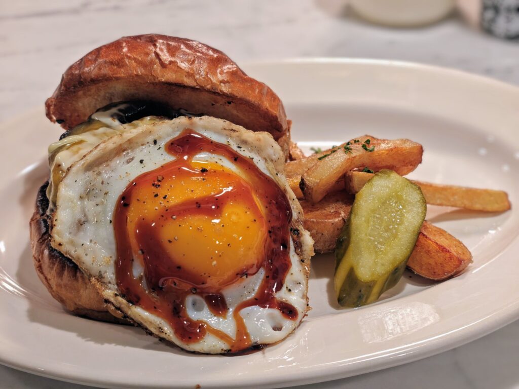 広尾「TEDDY BROWN」のTB BURGER