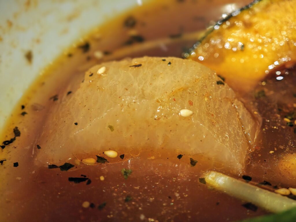 新宿「東京ドミニカ」の角煮スープカレー