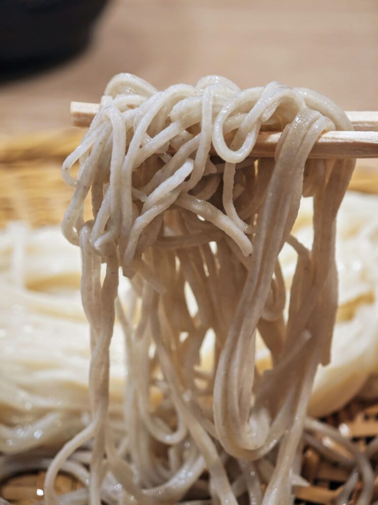 秋葉原「手打ち蕎麦切り 匠」の麦夫婦