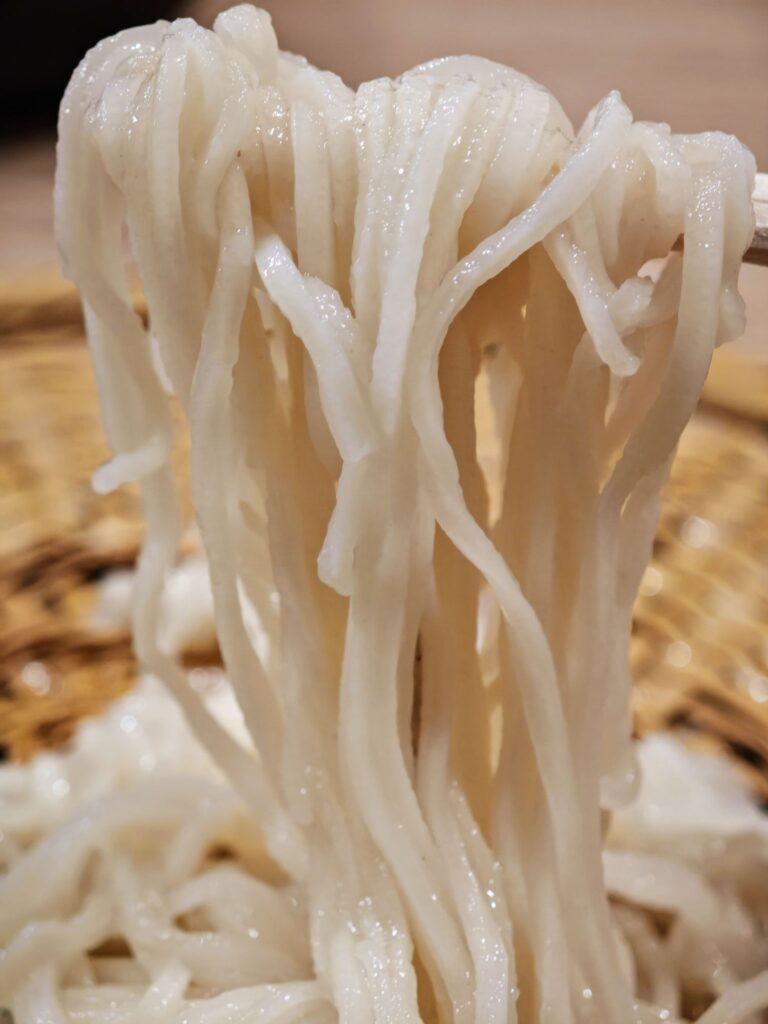 秋葉原「手打ち蕎麦切り 匠」の麦夫婦