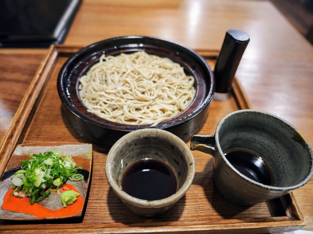 千歳烏山「東白庵かりべ」のせいろ