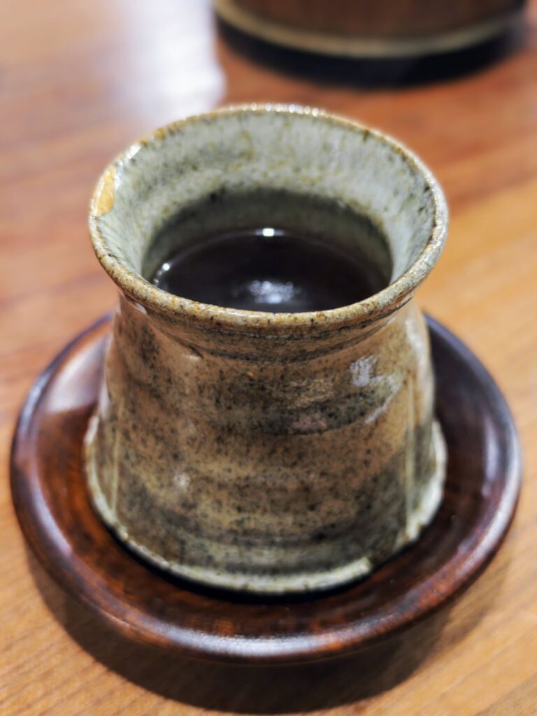 千歳烏山「東白庵かりべ」の蕎麦茶