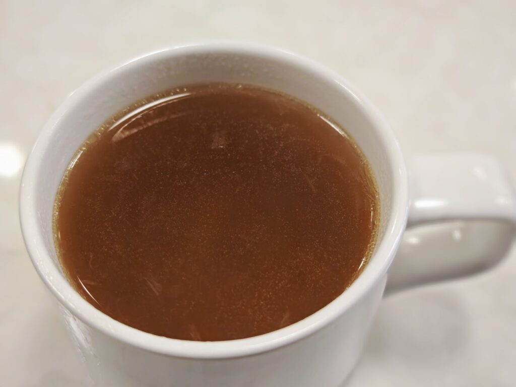 小岩「洋食喫茶 小山」のコンソメスープ