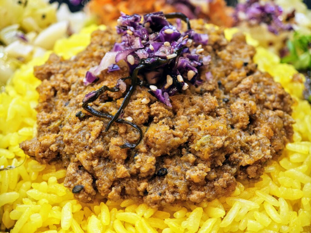 高円寺「スパイスカレー青藍」のカレーZ定食2種盛り